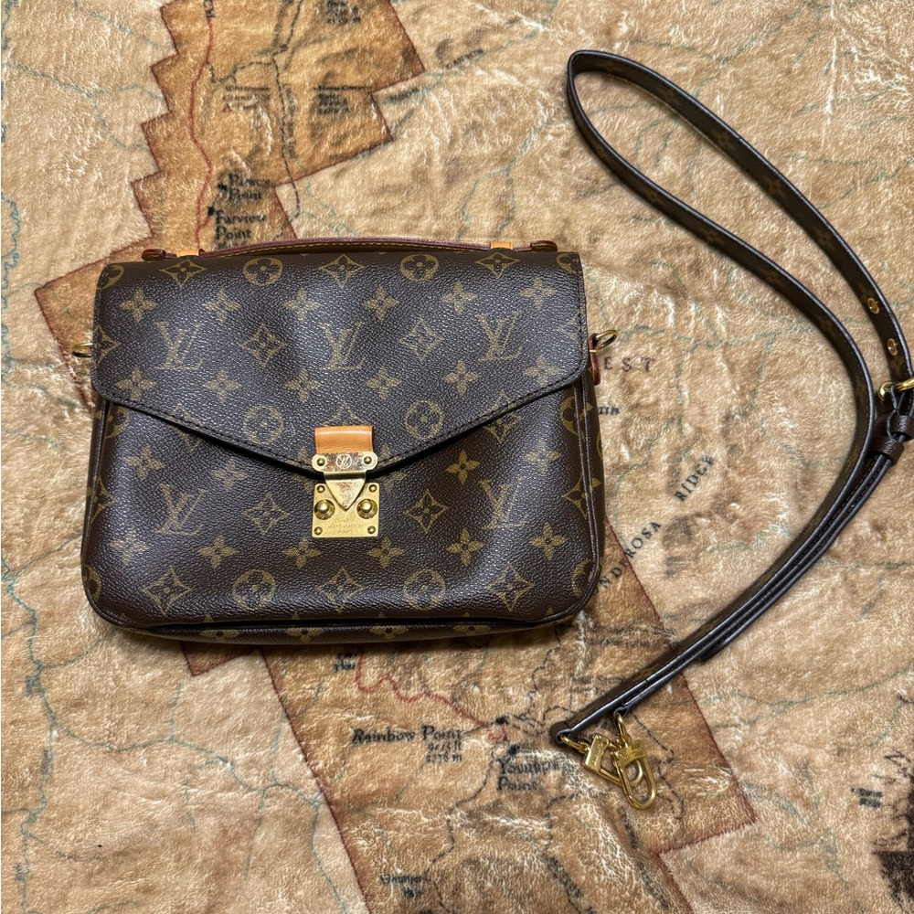 Louis Vuitton Metis